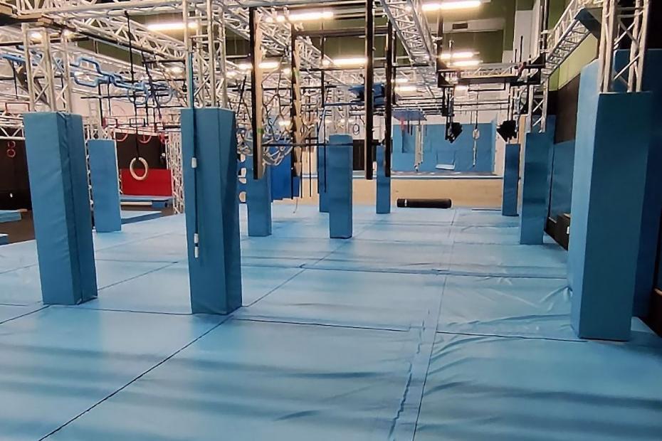 Ninja-Sicherheitspolster um Traversen