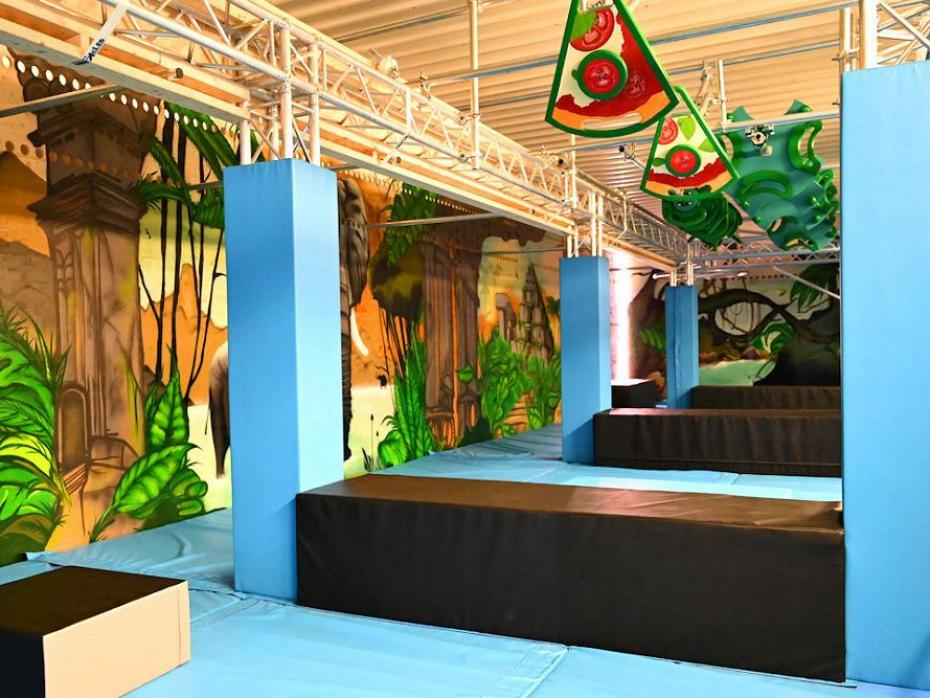 Ninja Jump-Boxen und Schutzpolster