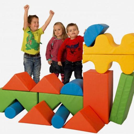 Bausteinsatz-Marta - Großbausteine Medi werden empfohlen für Kinder zwischen 2 und 4 Jahren