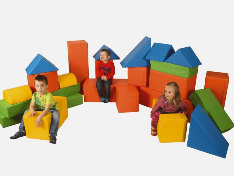 Baumodul-Jette - die Großbausteine MAXI für Kinder ab 4 Jahren sind die am meisten verbreiteten Baumodule