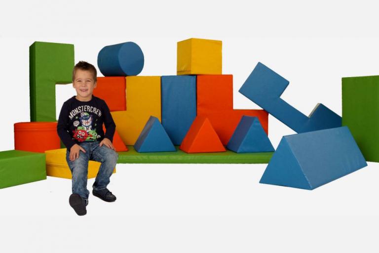 Baumodul-Karo - die Großbausteine MAXI für Kinder ab 4 Jahren sind die am meisten verbreiteten Baumodule