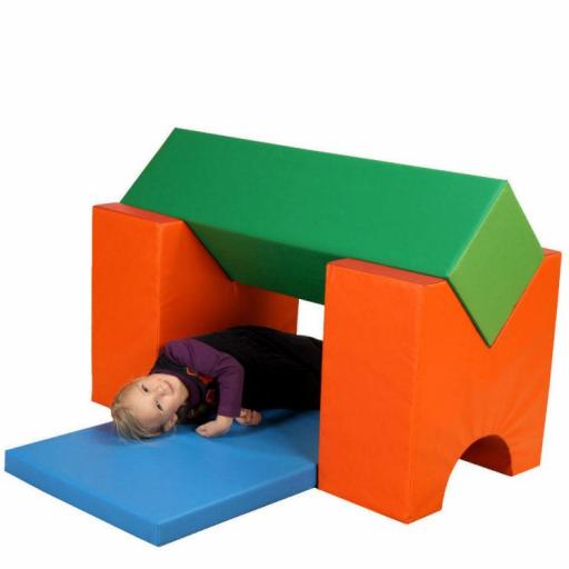 Bausteinsatz-Jonas-Bänfer-Maxi - die Großbausteine MAXI für Kinder ab 4 Jahren sind die am meisten verbreiteten Baumodule