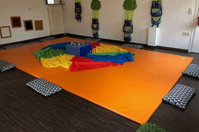 Abenteuermatte für Kleinkinder und Babys - Diese 3 cm starke Kindermatte hat einen flexiblen, weichen Kern