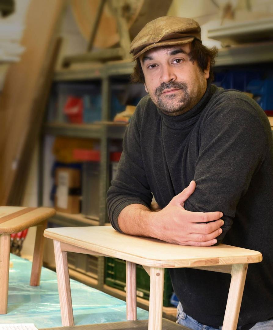 Unsere Meditationstische entwickelt vom Designer Marco Iannicelli - exklsuiv nur bei uns.