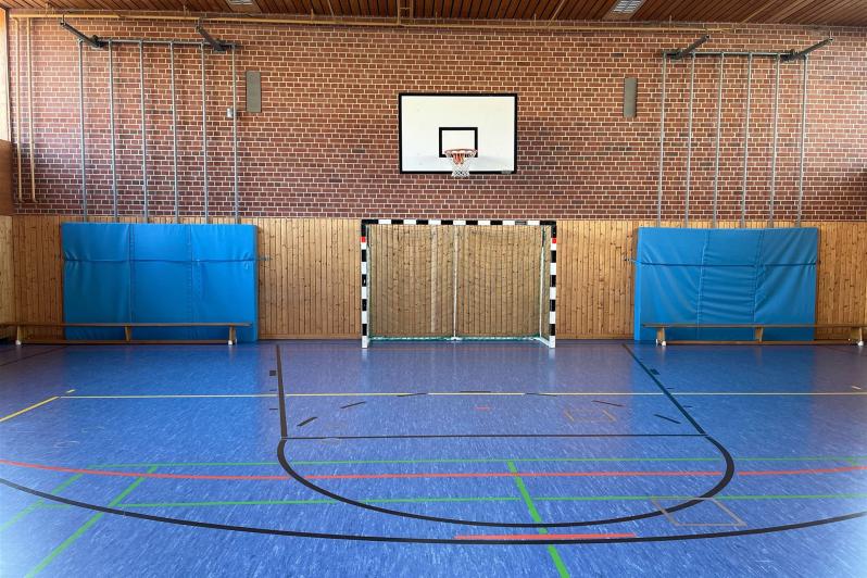 Prallschutzmatte - Metallstangen-Abdeckung - zur Sicherheit bei Sport und Spiel