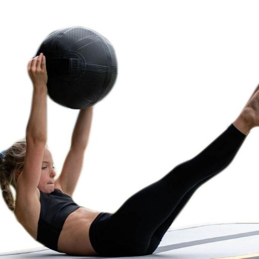 Der Aquaball von Airtrack Factory wird nicht nur mit Luft sondern auch mit Wasser befüllt.