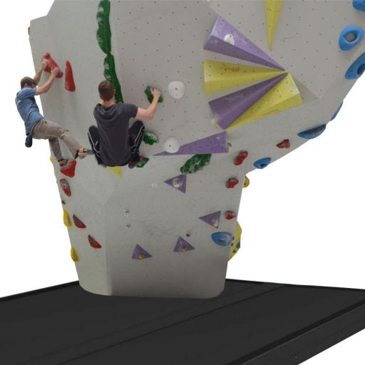 Bouldermatte-Boulderfelsen - Die Bouldermatte-Profi mit dem speziellen Sandwichtkern bietet den idealen Fallschutz für den Einsatz beim Bouldern.