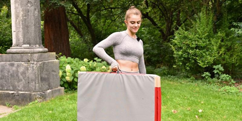 Die myREDmat ist für indoor und outdoor geeignet und dank stabiler Tragegriffe leicht zu transportieren.