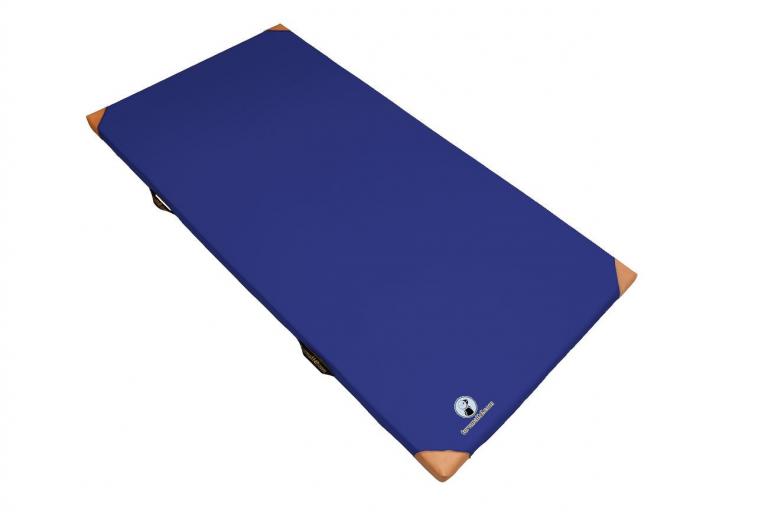 Leichtturnmatte-Lederecken-dunkelblau - die Echtlederecken sorgen für lange Werterhaltung